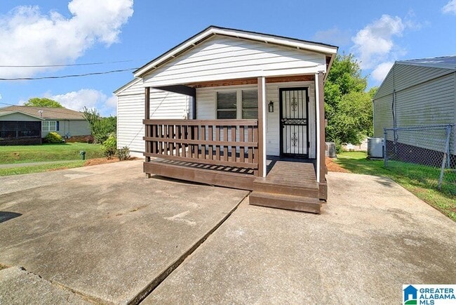 Building Photo - 4713 9th Ave S