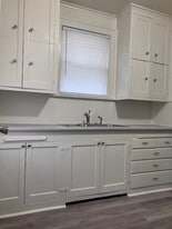 Building Photo - 611 Phelps St