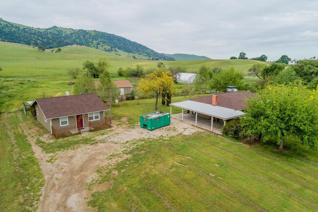 Building Photo - Home on Acreage (horses OK)  for Lease