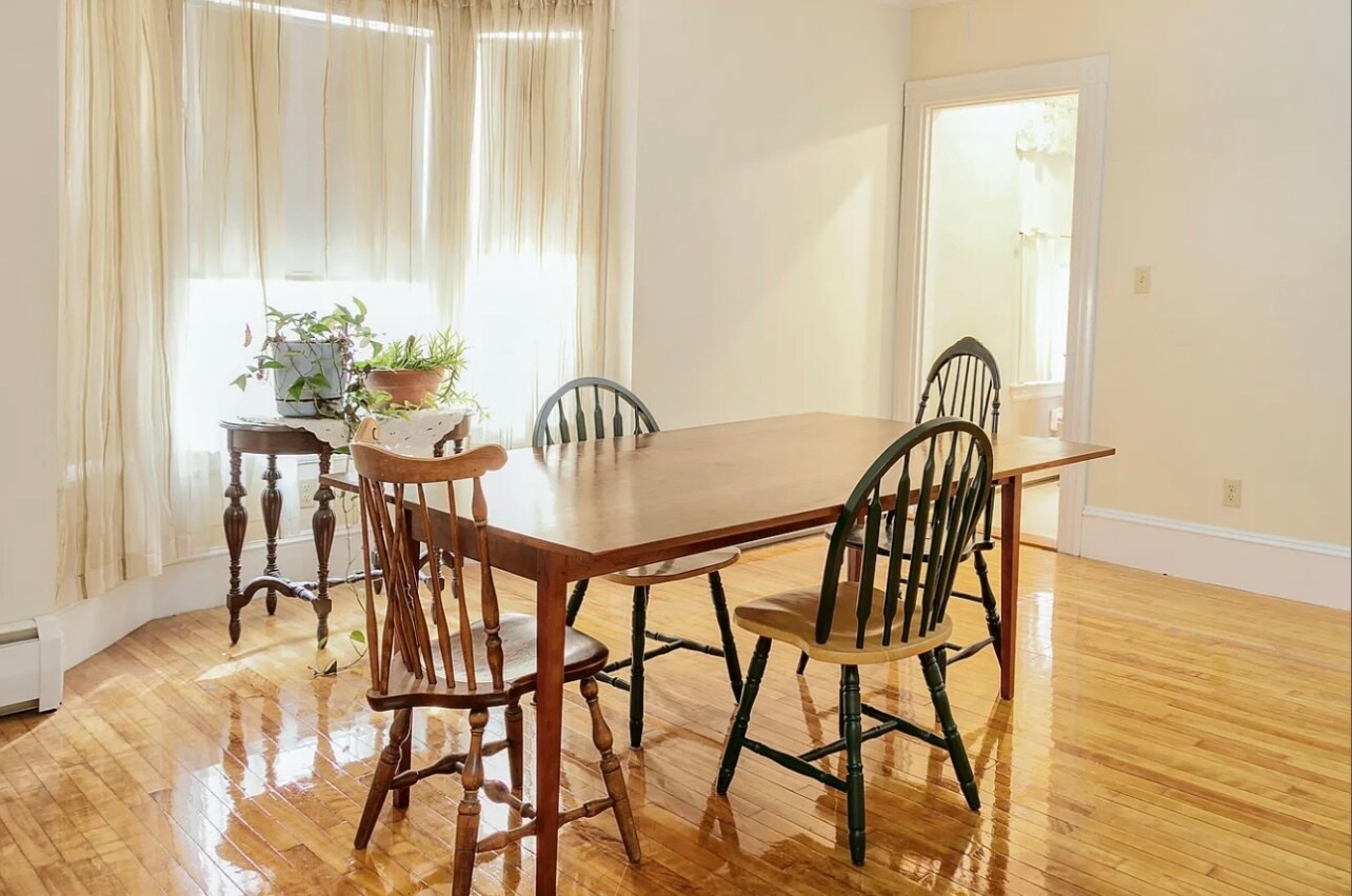 Building Photo - 110 Graham St