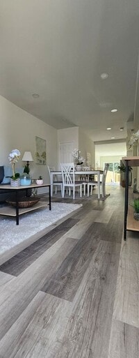 Building Photo - New and Big house nice Beautiful 3 floors