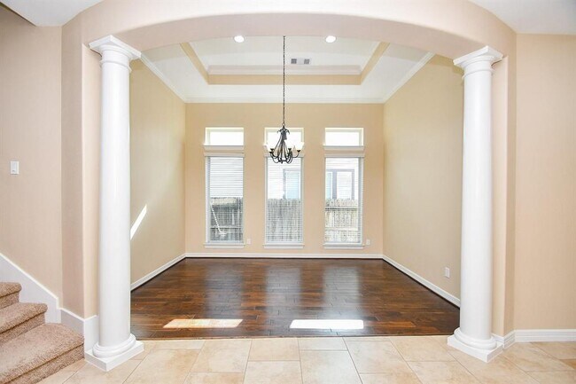 Building Photo - 28406 Tanner Crossing Ln