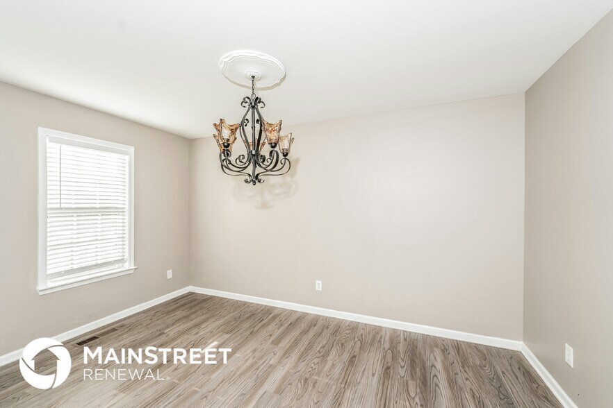 Building Photo - 865 Moonlite Dr