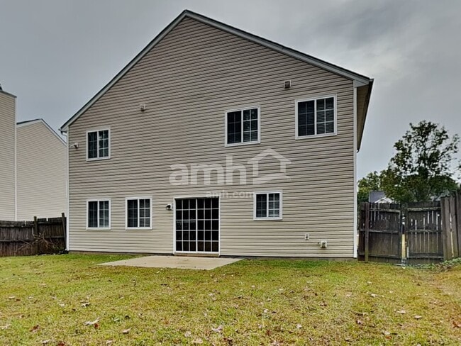 Building Photo - 3345 Wiliton Way