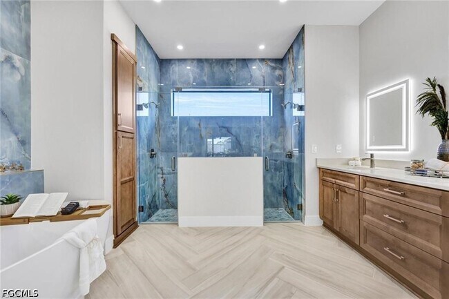 Building Photo - 3220 NW 21st St