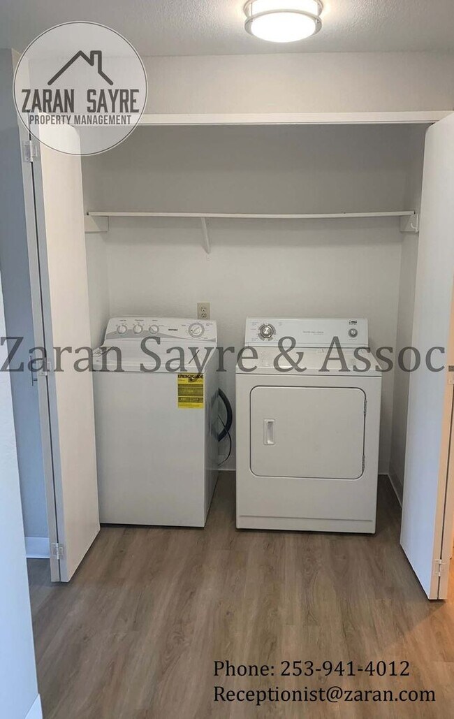 Building Photo - 044- Beautiful 2bd 2 bath Condo with View!!