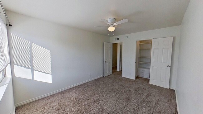 Building Photo - 26 Duane