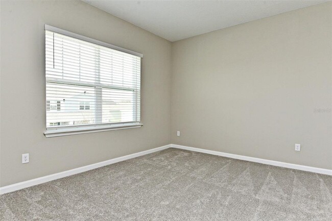 Building Photo - 627 Bayhawk St