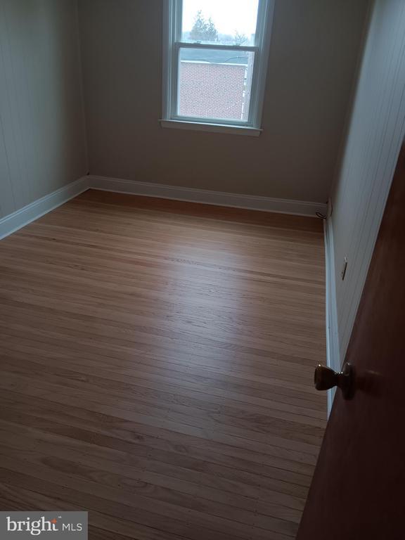 Building Photo - 4 S Academy Ave