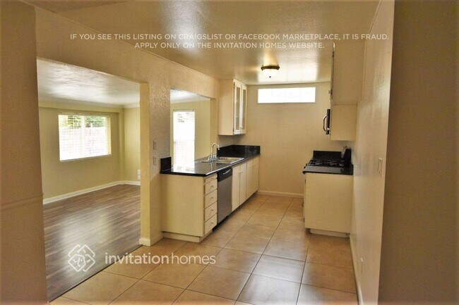 Building Photo - 13633 Fair Oaks Blvd