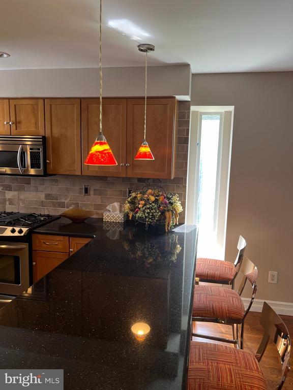 Building Photo - 511 Chanticleer