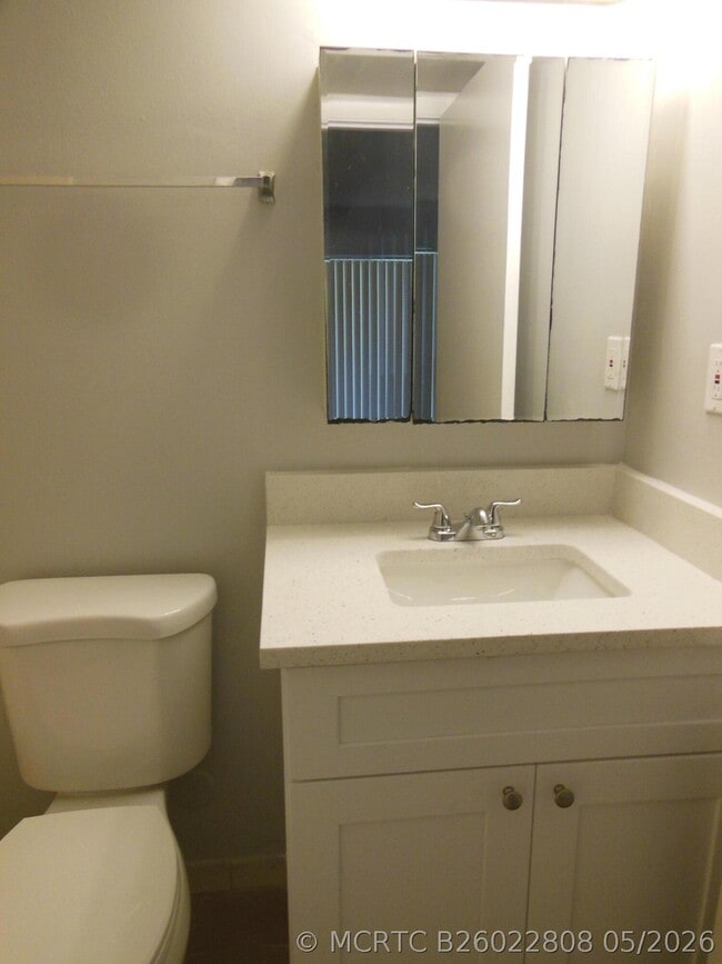 Building Photo - 103 Meadows Cir