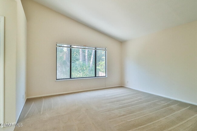 Building Photo - 2155 Meadow Brook Ct