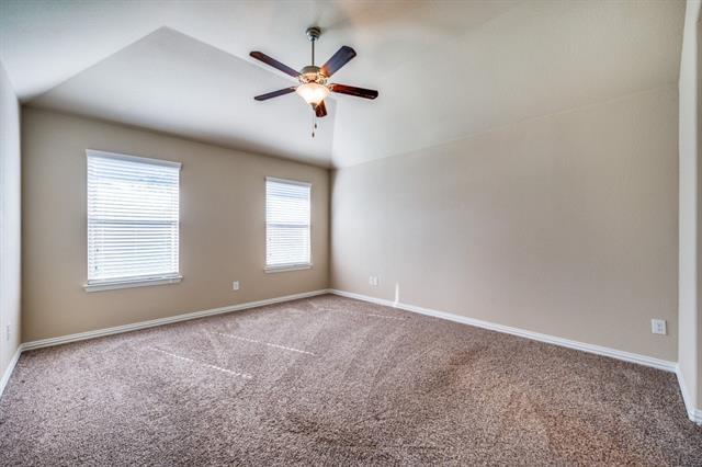 Building Photo - 16708 Central Garden Ln