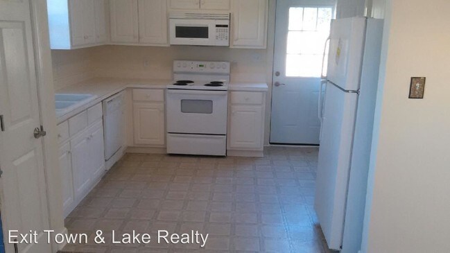 Building Photo - 123 Brookside Ln