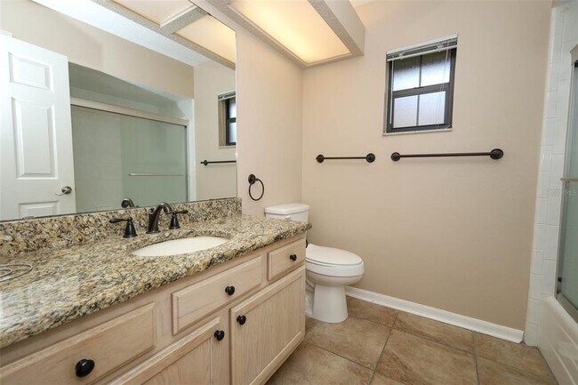 Building Photo - 2021 Arbor Way