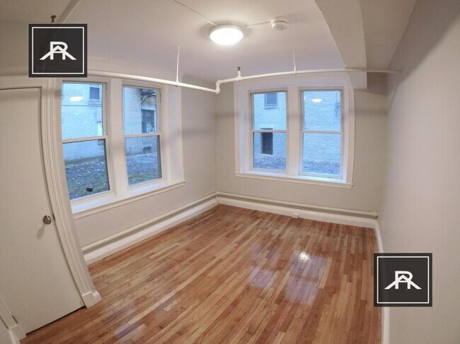 Building Photo - 3 bedroom in Brighton MA 02135