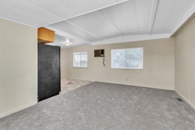Building Photo - 3 BR/1BA | Mobile Home |2+ Acres