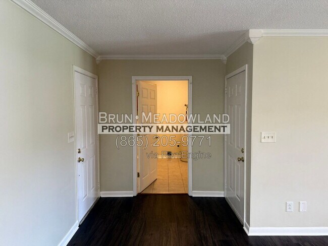 Building Photo - 103 Mapletree Ln