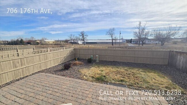 Building Photo - 706 176th Ave