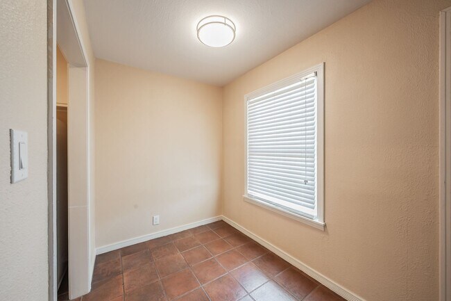 Building Photo - 3301 Tex Blvd