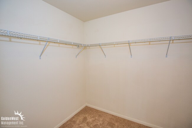 Building Photo - Beautifully Maintained 3Bdm 2.5Ba Two-Story Home nestled in a desirable Southwest Las Vegas neigh...