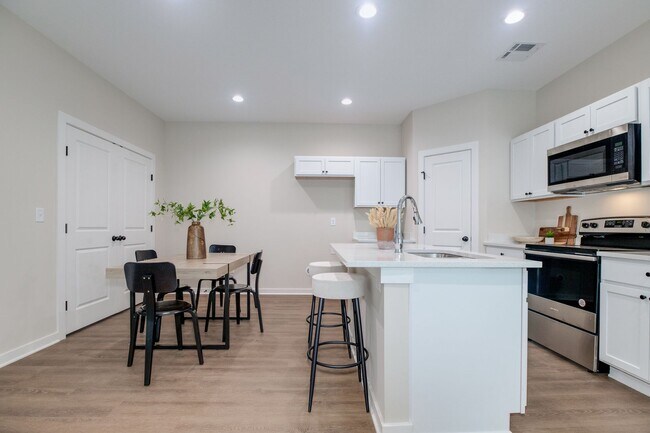 Building Photo - 2993 S Maize Ct