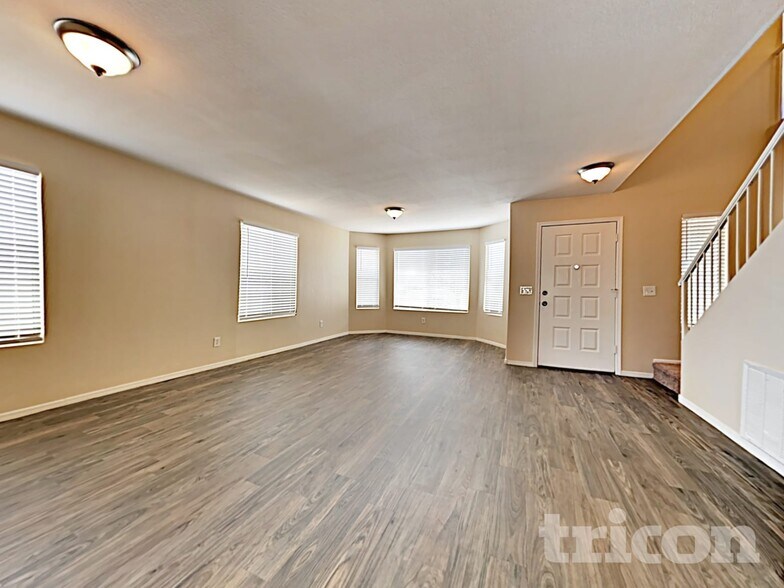 Building Photo - 8668 W Hubbell St