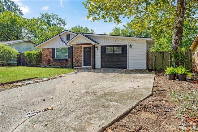 Building Photo - 2532 Steven Dr