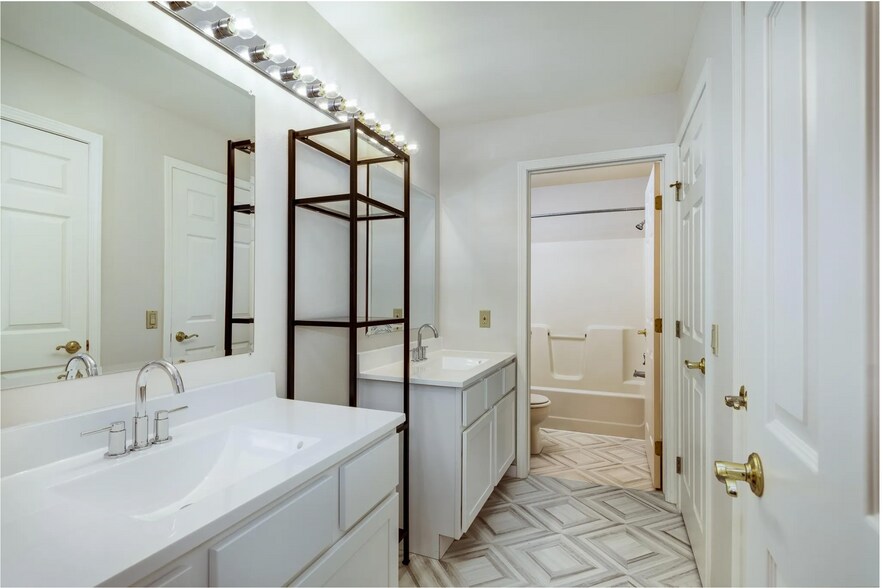 Building Photo - 2989 Holborn Cir