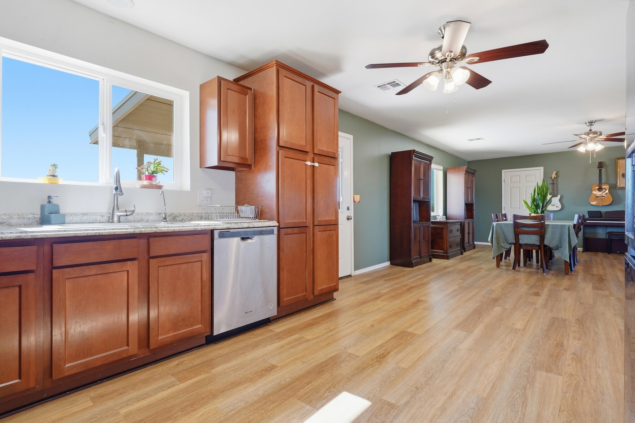 Kitchen - 8509 N Stacey Ln