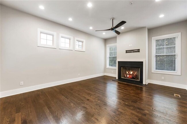 Building Photo - 1819 Huntington Hills Ln NW