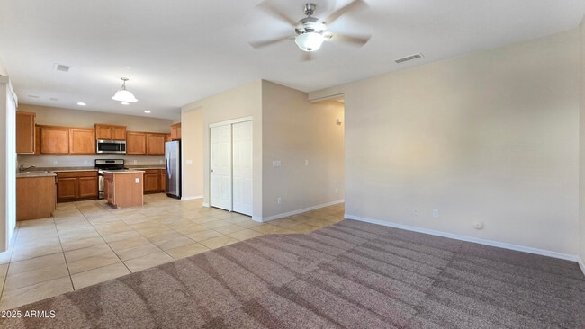 Building Photo - 9107 N 185th Ave