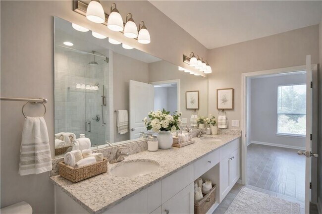 Building Photo - 10 Perimeter Summit Blvd