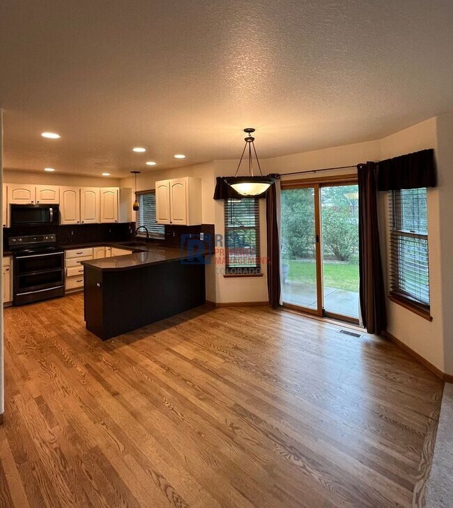 Building Photo - 2511 Glendale Ct