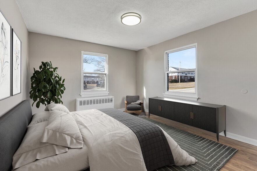 Primary Photo - Pleasant Harbor Apartments