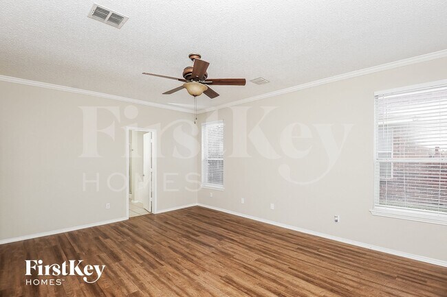 Building Photo - 4713 Palm Ridge Dr
