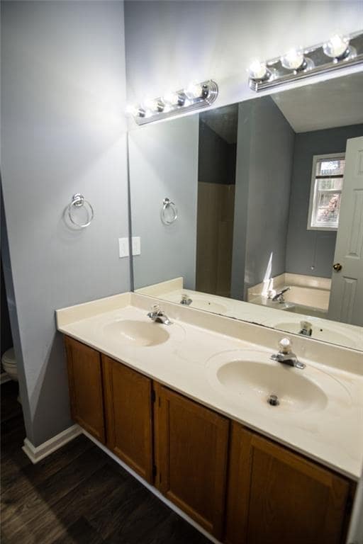 Building Photo - 4885 Streamside Dr