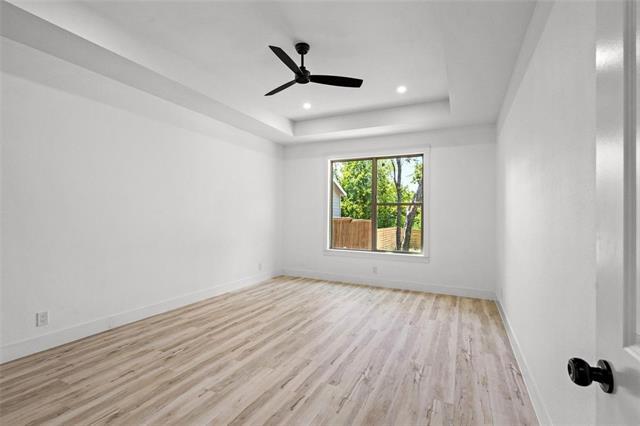 Building Photo - 1017 Cedarcrest Dr