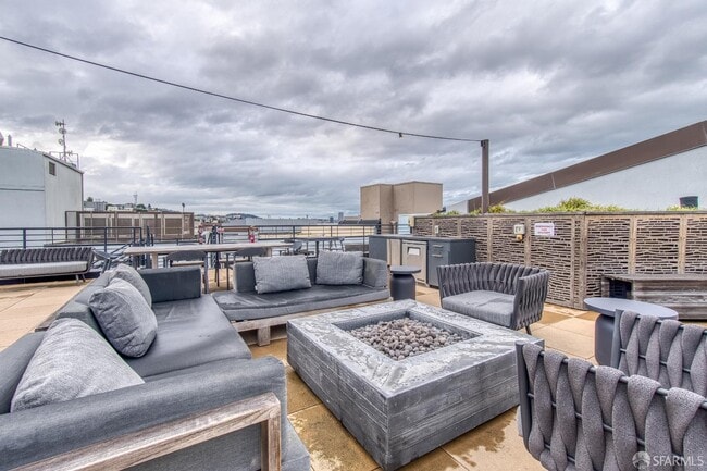 Building Photo - 2177 3rd St