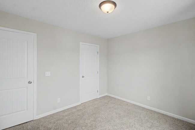 Building Photo - 18 Sunflower Cir NE