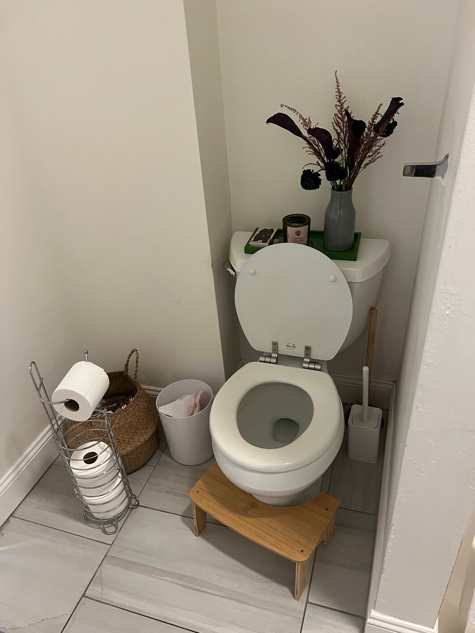 Bathroom - 10 Trowbridge St