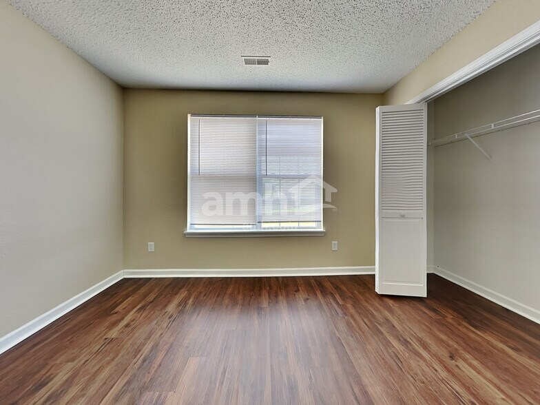 Building Photo - 1783 Blue Lake Dr