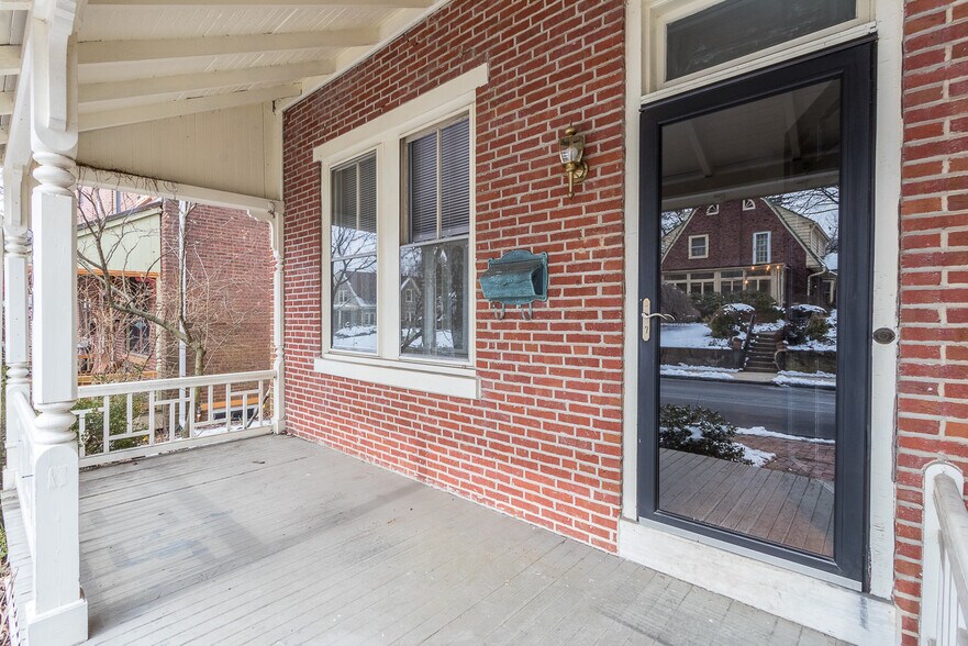 Building Photo - 239 Dean St