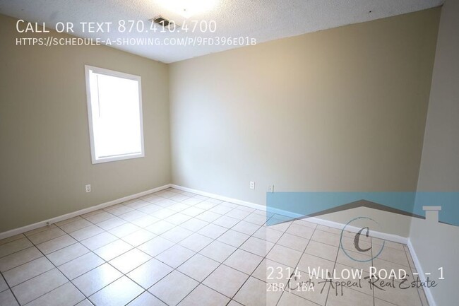 Building Photo - 2314 Willow Rd