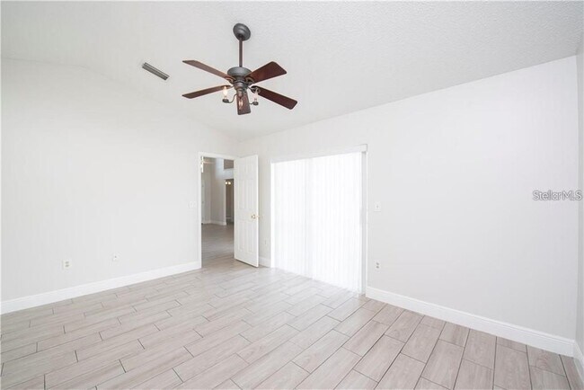 Building Photo - 1713 Boxeney Dr