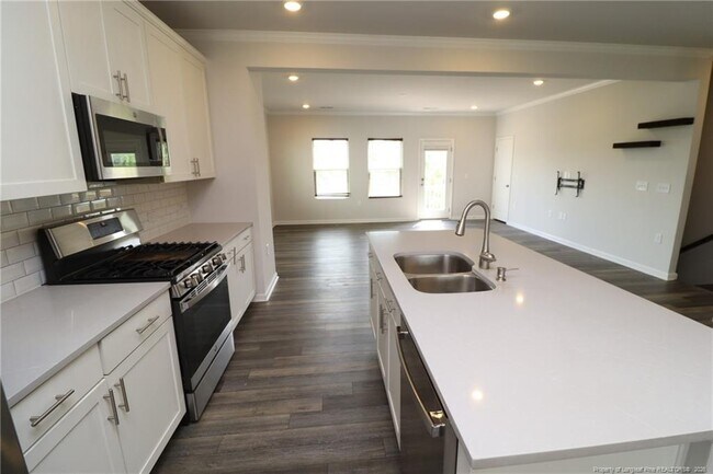 Building Photo - 2122 Terrawood Dr