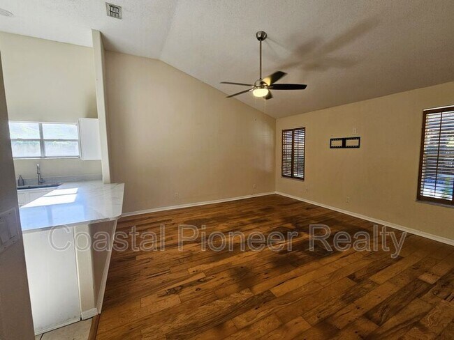 Building Photo - 14504 Brambie Ct