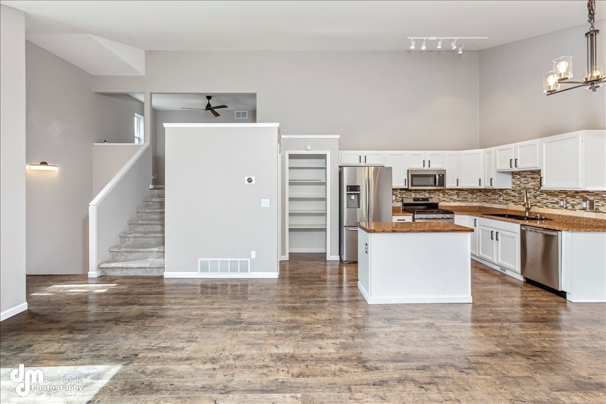 Building Photo - 8973 Northwood Park Cir