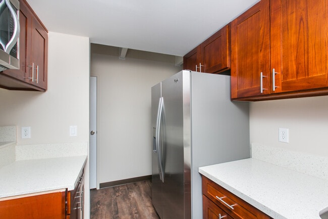 Building Photo - 95-146-146 Kipapa Dr